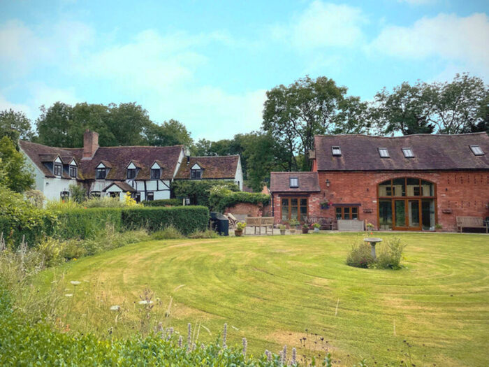 6 Bedroom Detached House For Sale In Yarningale Lane, Yarningdale Common, Warwick, CV35