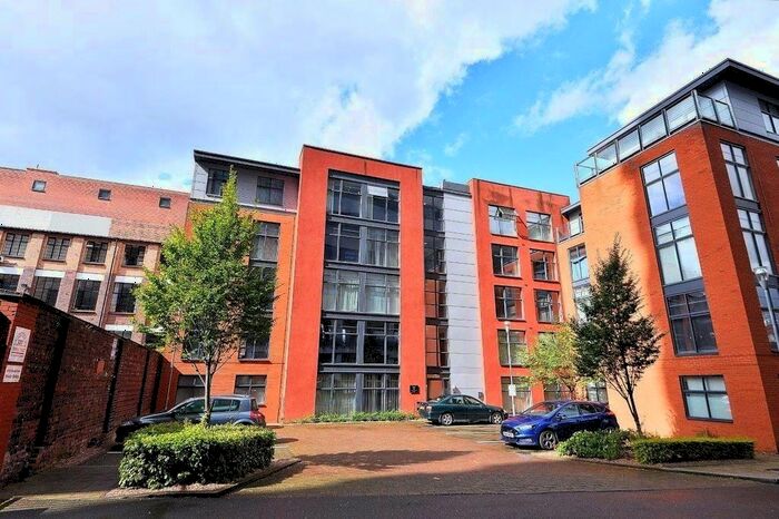 2 Bedroom Flat To Rent In Water Street, Birmingham, B3