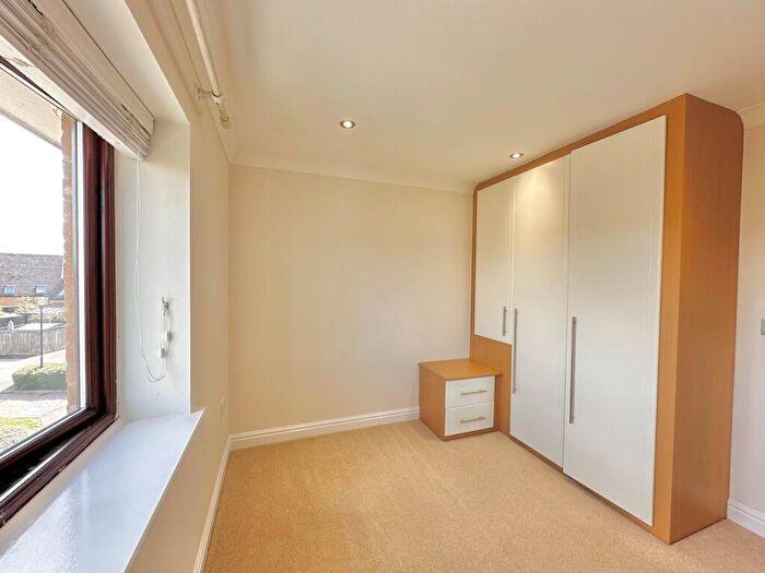 2 Bedroom Apartment To Rent In Queensbury Lane, Monkston Park, Milton Keynes, MK10