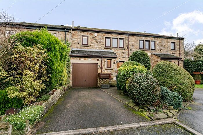 3 Bedroom Terraced House For Sale In Sun Street, Cononley, BD20