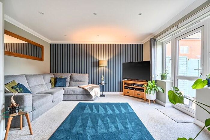 2 Bedroom Duplex For Sale In Clouded Yellow Path, Aylesbury, Buckinghamshire, HP19