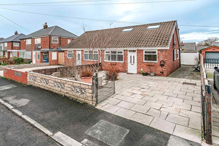 4 Bedroom Semi Detached House For Sale In Queensway, Euxton, PR7