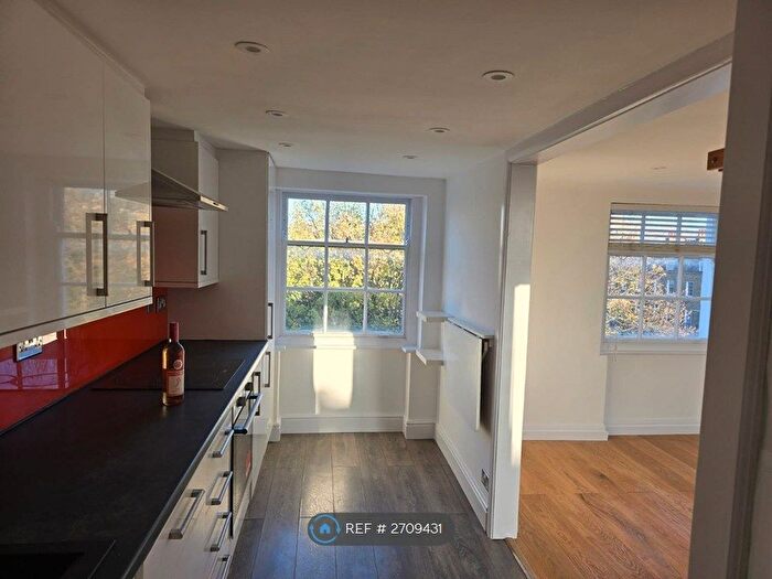 2 Bedroom Flat To Rent In Claremont Square, London, N1