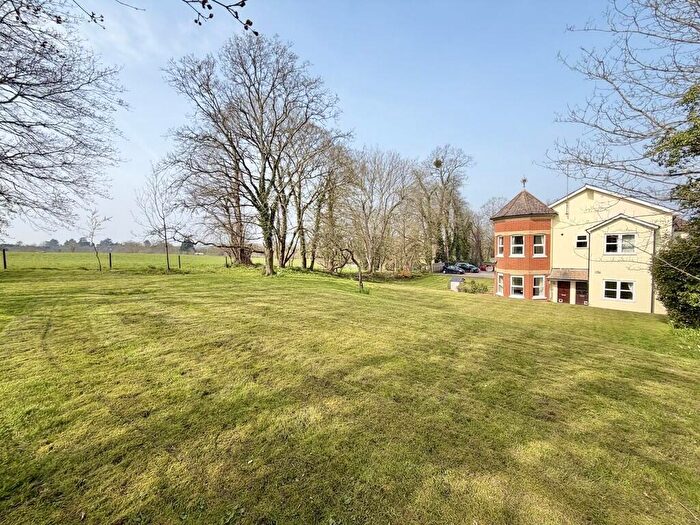 1 Bedroom Apartment For Sale In Guildford Road, Farnham, GU10