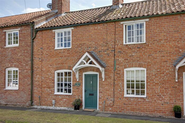 2 Bedroom Terraced House For Sale In Low Street, Sancton, York, YO43