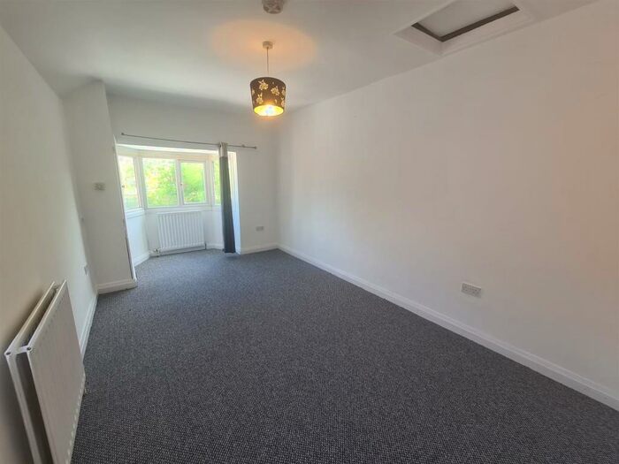 Studio To Rent In Gospel Lane, Birmingham, B27