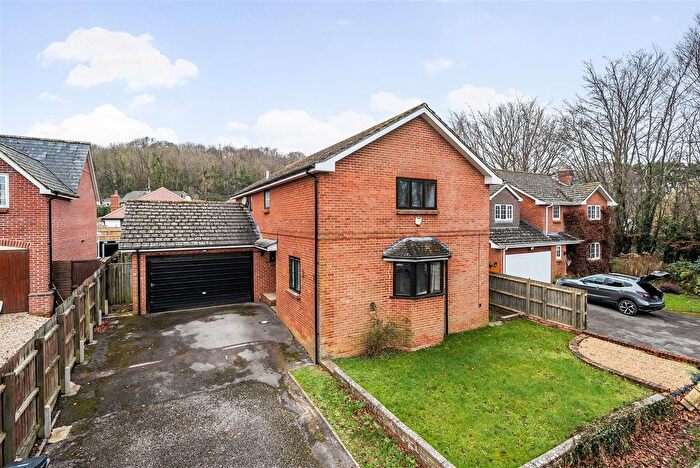 4 Bedroom Detached House For Sale In Beech Close, Spetisbury, Blandford Forum, DT11