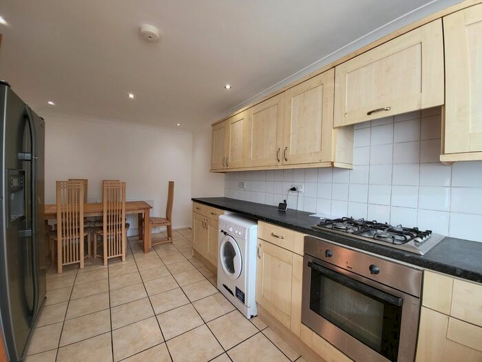 5 Bedroom Terraced House To Rent In Verney Road, Langley, SL3