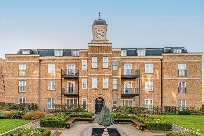 1 Bedroom Flat For Sale In Atkinson Close, Wimbledon, SW20