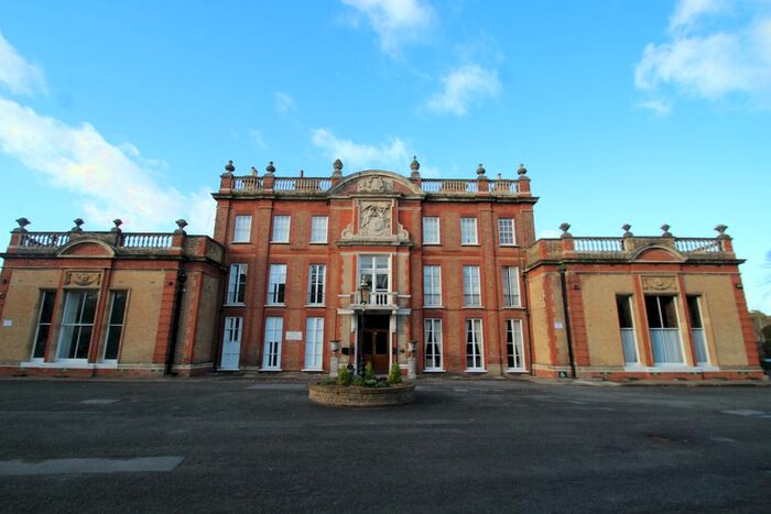 1 Bedroom Flat To Rent In Chislehurst Golf Club, Camden Park Road, Chislehurst BR7