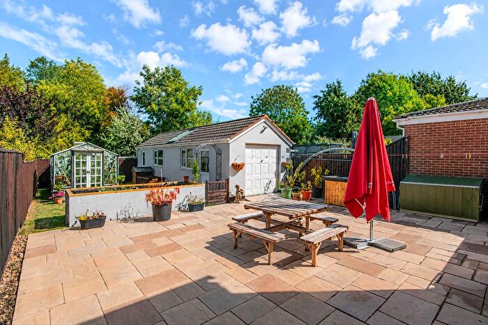 3 Bedroom Semi-detached House For Sale In Kings Avenue, Ottery St Mary, EX11