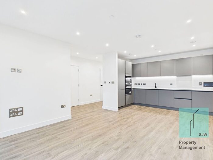 1 Bedroom Flat To Rent In Eddington Avenue, Cambridge, CB3
