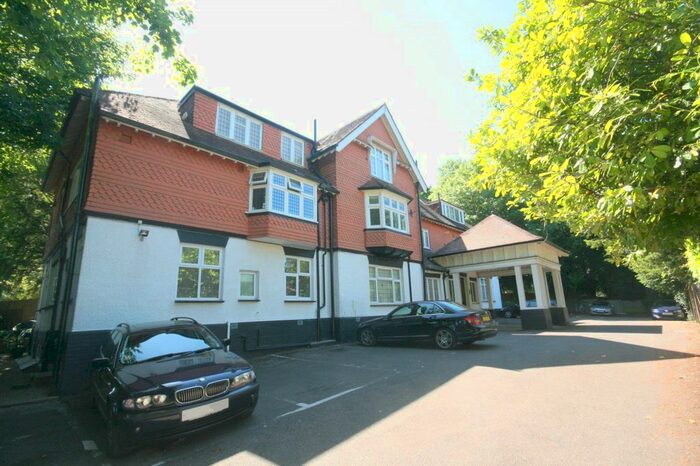 2 Bedroom Flat To Rent In Sunninghill, Downs Avenue, Epsom, KT18
