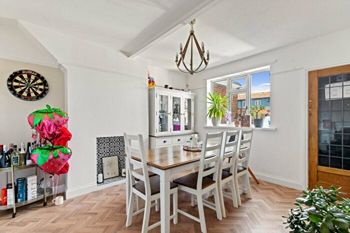 3 Bedroom End Of Terrace House For Sale In Dawson Road, Folkestone, CT19