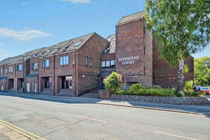 1 Bedroom Flat To Rent In Castle Street, Salisbury, SP1