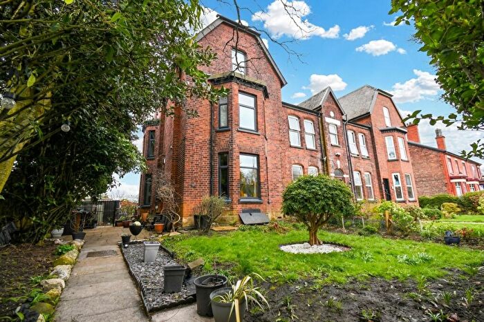 7 Bedroom Semi Detached House For Sale In New Lane, Eccles, M30