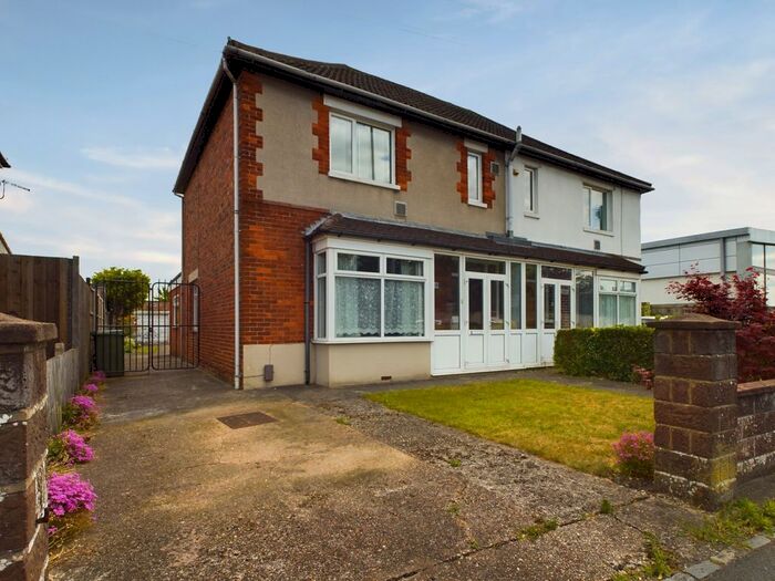 3 Bedroom Semi-Detached House To Rent In Southampton Road, Cosham, Portsmouth, PO6