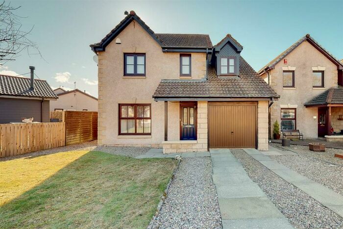 4 Bedroom Detached House For Sale In Innewan Gardens, Bankfoot, Perth, PH1