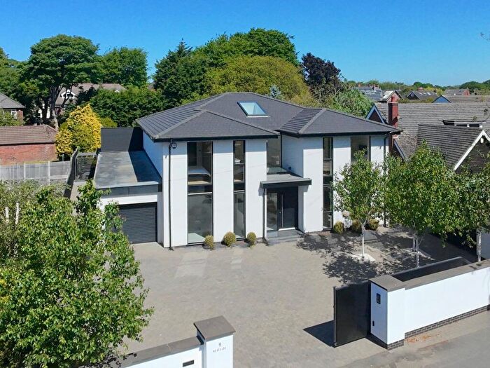 4 Bedroom Detached House For Sale In Old Town Lane, Formby, L37