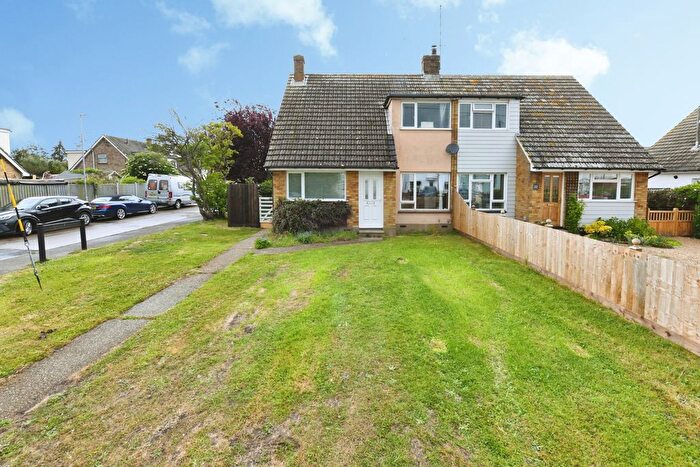 5 Bedroom Semi-Detached House For Sale In Queenborough Road, Southminster, Essex, CM0