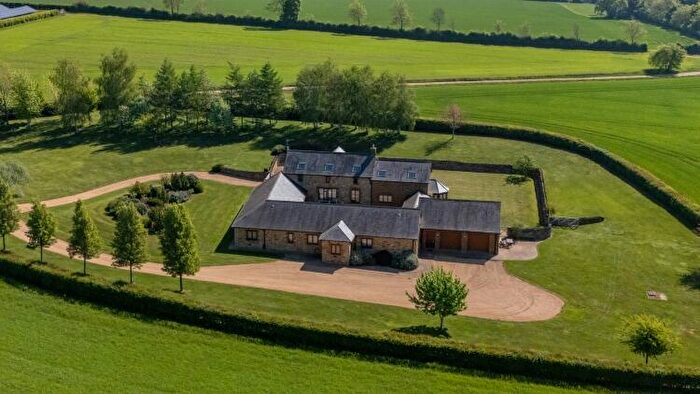 6 Bedroom Barn To Rent In Sibford Ferris, Nr Banbury, OX15