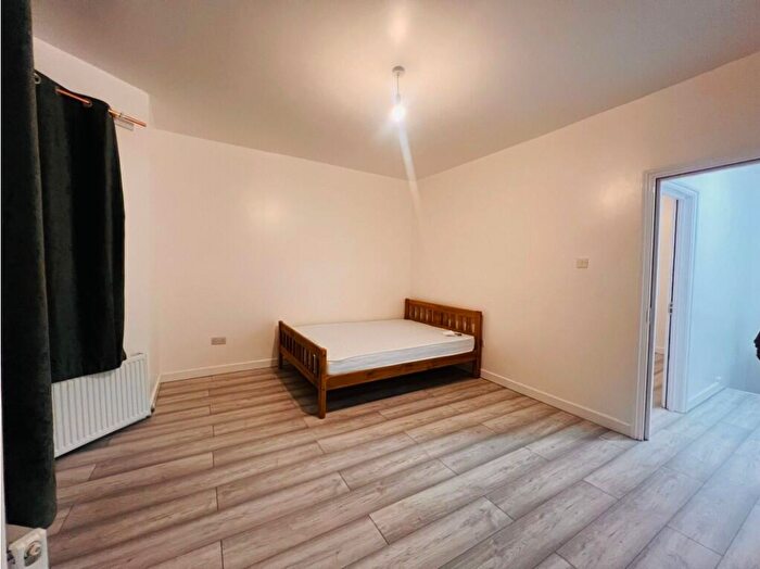 5 Bedroom Terraced House To Rent In Spencer Road, London, E6