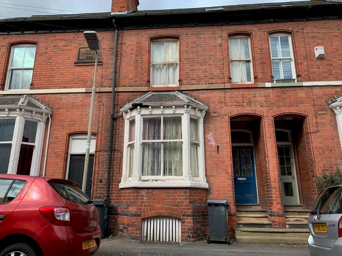 1 Bedroom Flat To Rent In Tower Street, Leicester, LE1