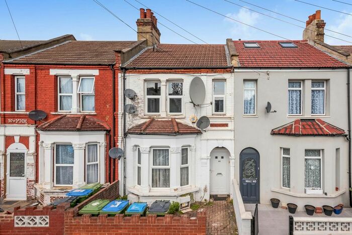 1 Bedroom Flat To Rent In Mineral Street, Plumstead, SE18