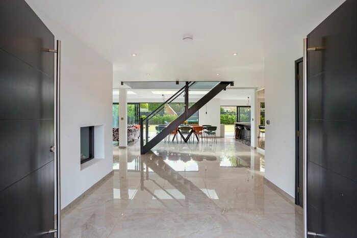 5 Bedroom Detached House To Rent In The Fairways, Leamington Spa, CV32