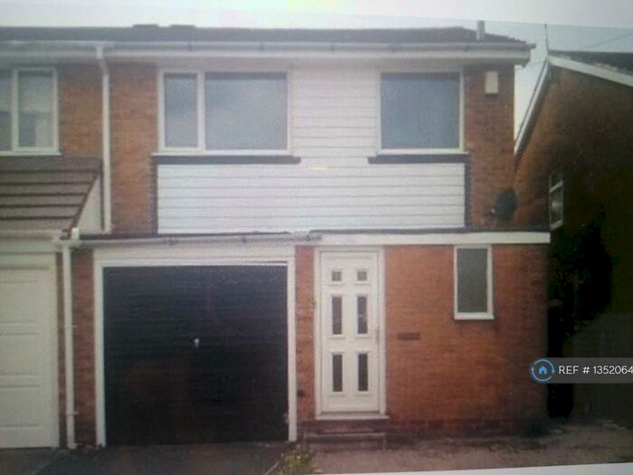 3 Bedroom Semi-Detached House To Rent In Frederick Road, Selly Oak, Birmingham, B29