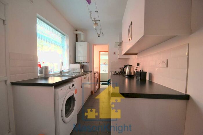 3 Bedroom Terraced House To Rent In Milner Rd, Selly Oak. - Minutes To University Of Birmingham, B29