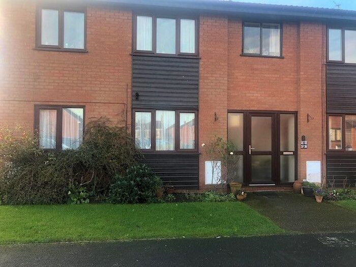 1 Bedroom Flat To Rent In St. Davids Grove, Lytham St. Annes, Lancashire, FY8