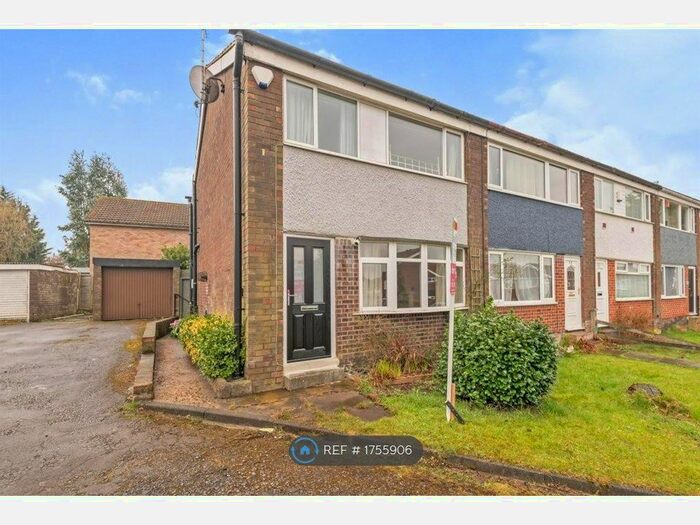 3 Bedroom Terraced House To Rent In Primley Park Drive, Leeds, LS17