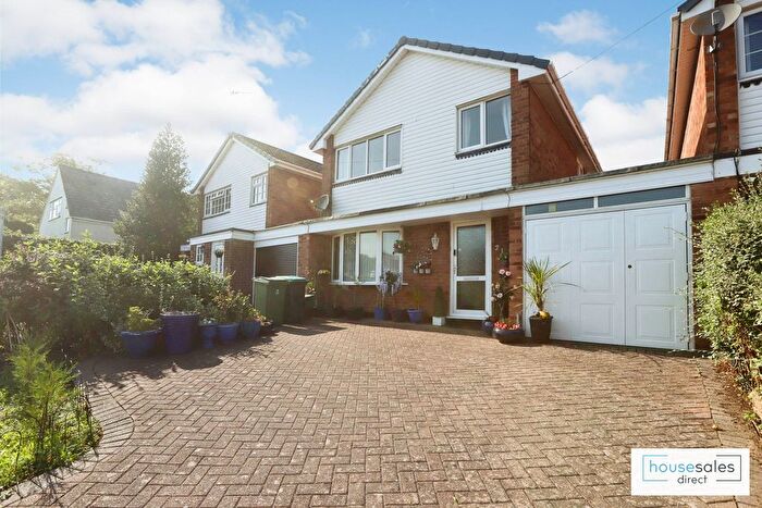 4 Bedroom Detached House For Sale In Borras Park Road, Wrexham, LL12