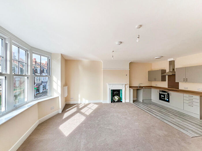 2 Bedroom Apartment To Rent In Crofts Place, Broadstairs, CT10