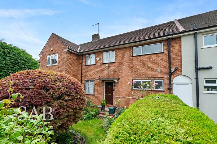 3 Bedroom Terraced House For Sale In Melrose Close, Greenford, UB6