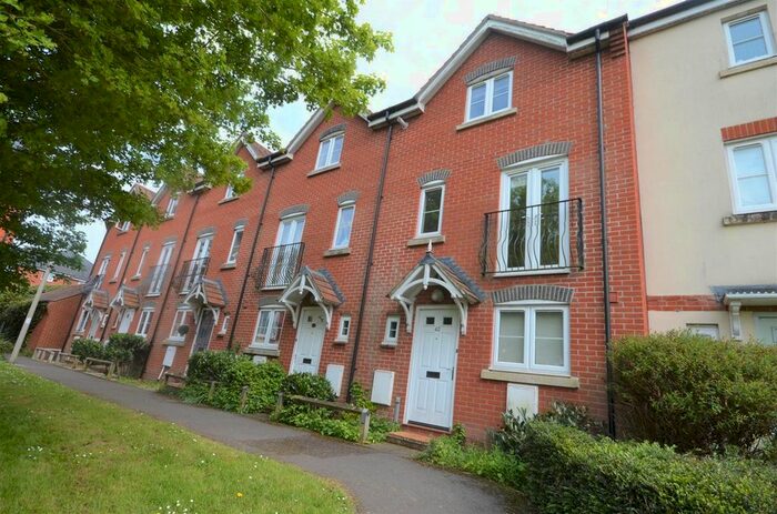 4 Bedroom Terraced House To Rent In Oake Woods, Gillingham, SP8
