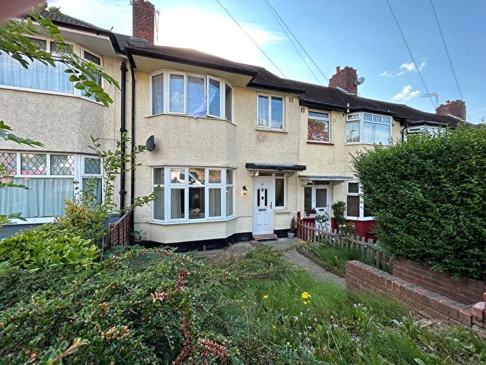3 Bedroom Terraced House For Sale In Ankerdine Crescent, Shooters Hill, SE18
