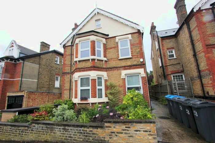 Studio To Rent In Moreton Road, South Croydon, CR2