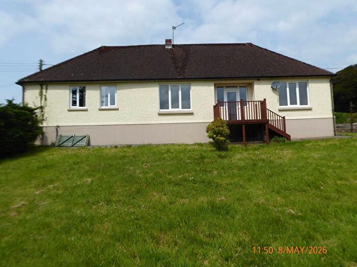 3 Bedroom Bungalow To Rent In Llangunnor Road, Carmarthen, SA31