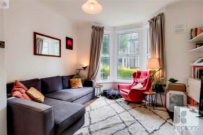 1 Bedroom Terraced House To Rent In Warwick Road, Stratford, London, E15