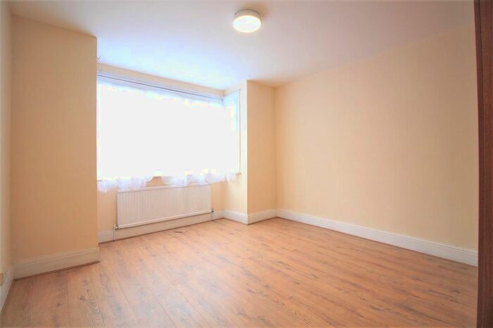 4 Bedroom Terraced House To Rent In Hortus Road, Southall, UB2