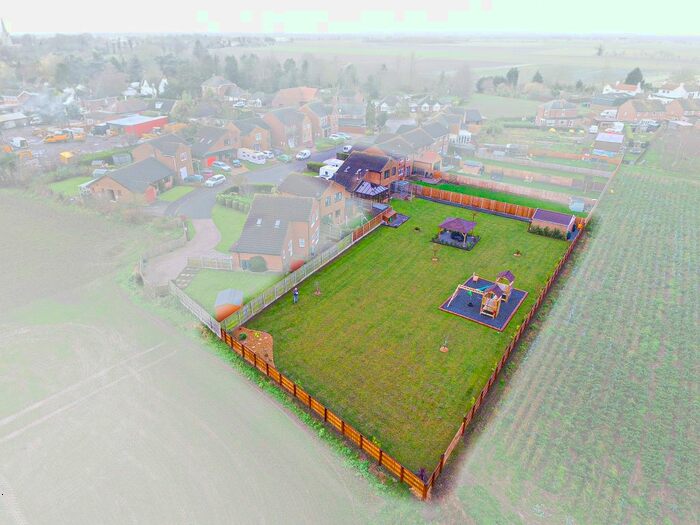 3 Bedroom Detached House For Sale In Holyrood Close, Donington, Spalding, PE11