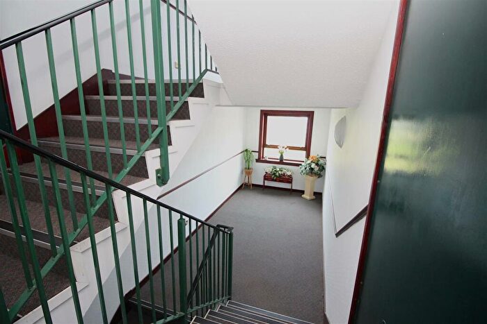 2 Bedroom Flat For Sale In Dempster Street, Greenock, PA15