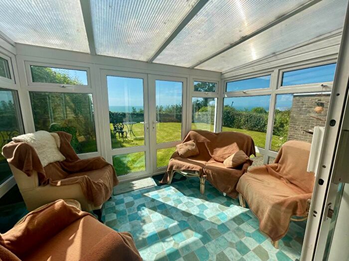 2 Bedroom Bungalow For Sale In Ffordd Pentre Mynach, Barmouth, LL42