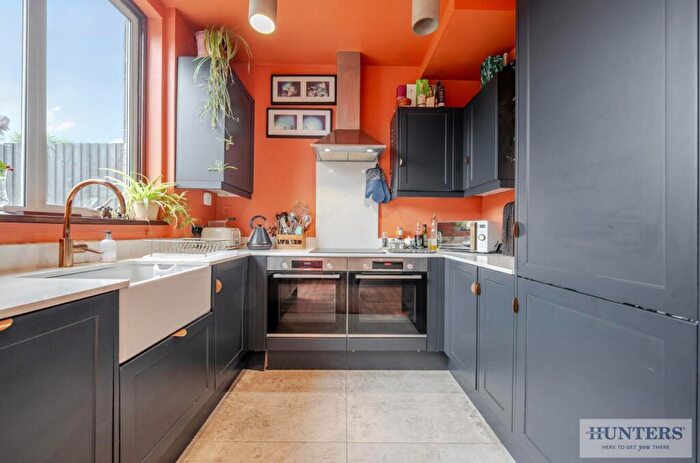 3 Bedroom Terraced House For Sale In Brodrick Grove, Abbey Wood, SE2