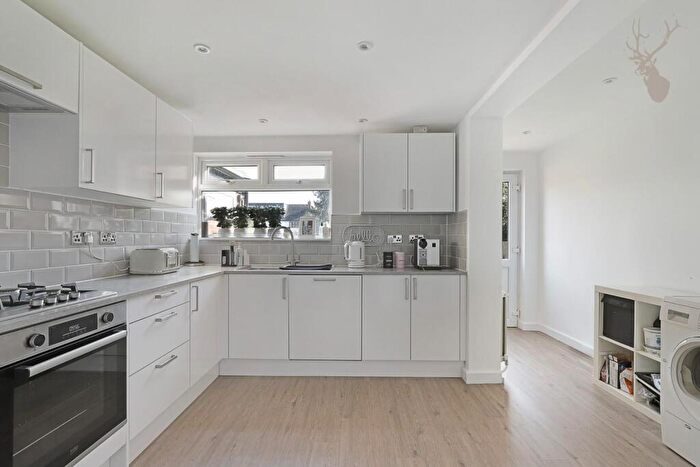 4 Bedroom Semi-Detached House To Rent In Grange Crescent, Chigwell, IG7