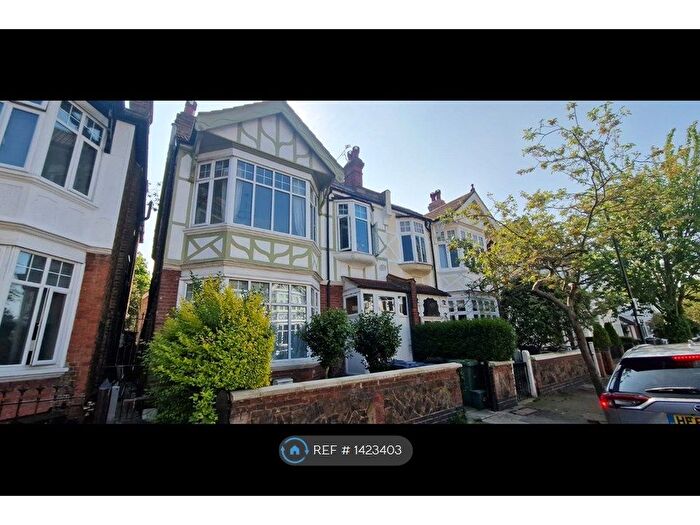 2 Bedroom Flat To Rent In Ealing Common, London, W5