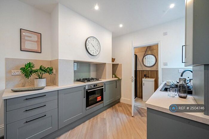 1 Bedroom Flat To Rent In Hookstone Road, Harrogate, HG2