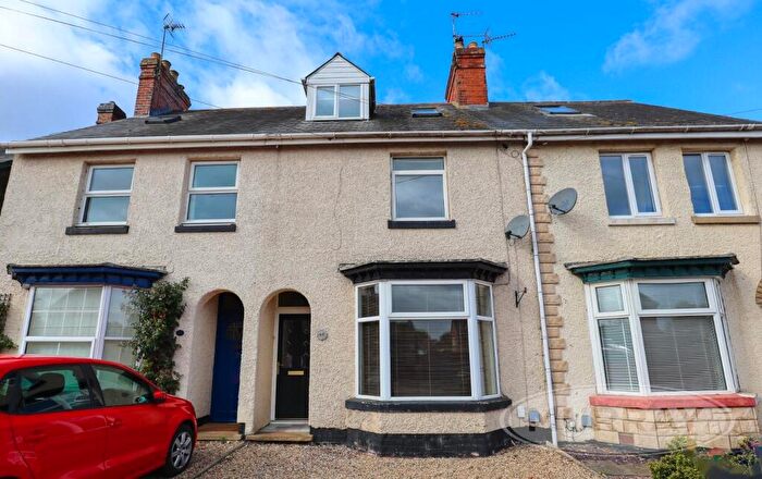 4 Bedroom Terraced House For Sale In Newtown Road, Uppingham, Rutland, LE15